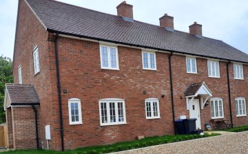  in Manor Farm, Winterbourne Monkton | Image 1