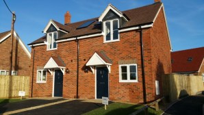 Houses in Park Road, North Newnton