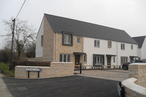 Houses in Meadow Close, Minety