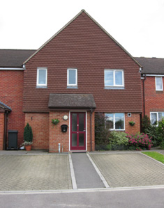 Houses in Underdown Clo., Wanborough